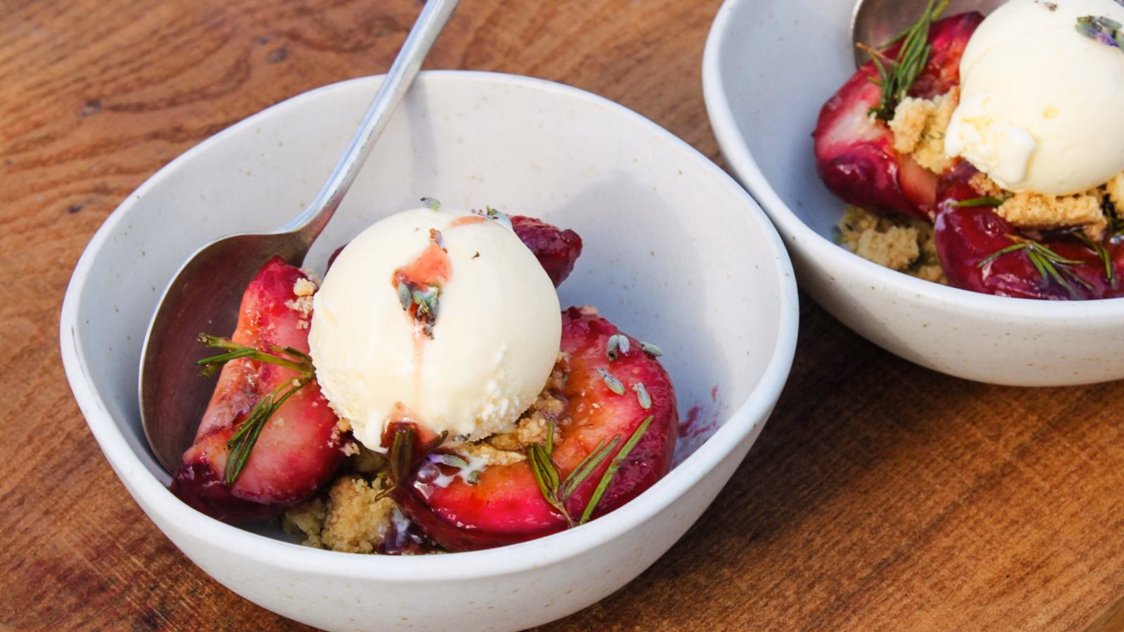 What does fresh bay leaf ice cream taste like?