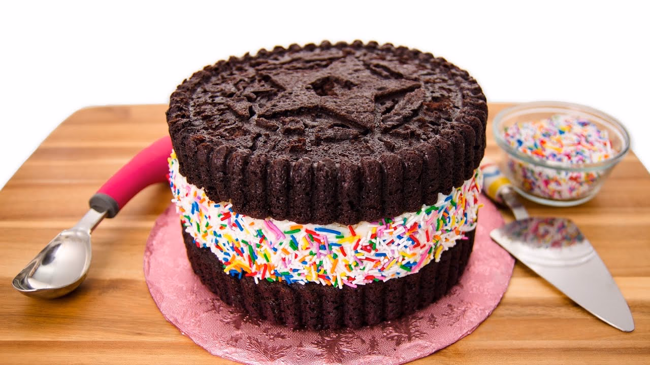 Do ice cream cakes come with chocolate?
