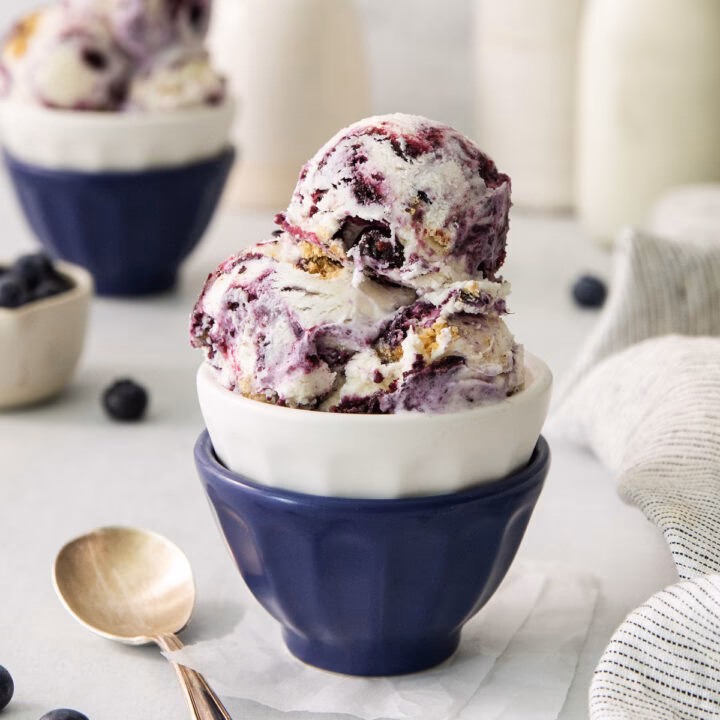 How do you make blueberry ice cream?