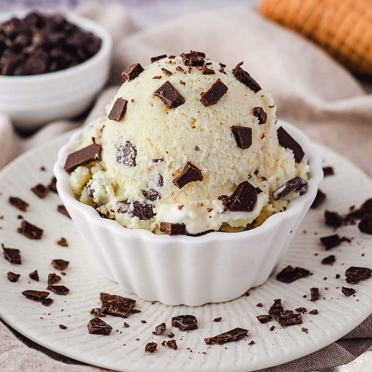 How do you make homemade mint chocolate chip ice cream?