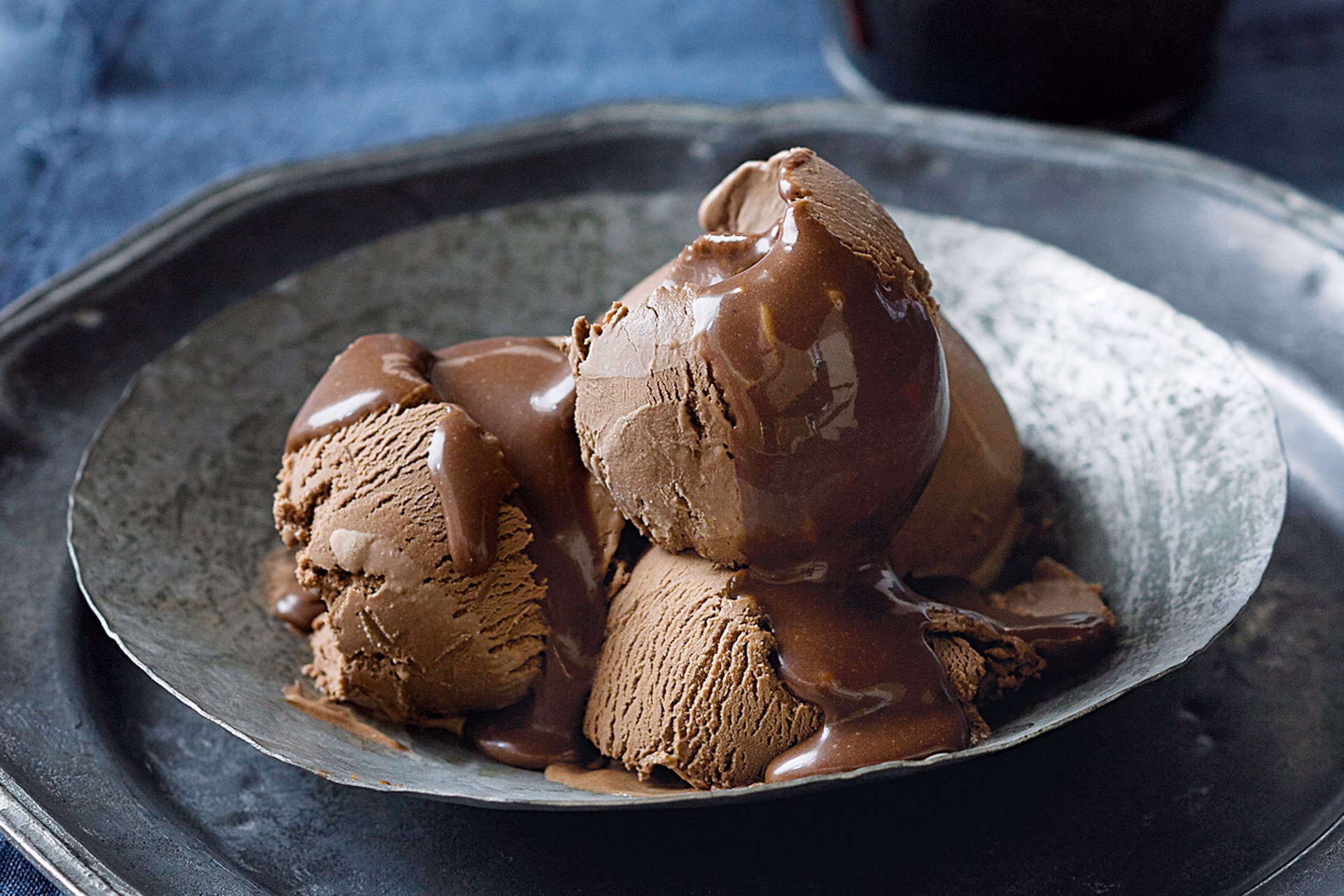 How to make chocolate ice cream?