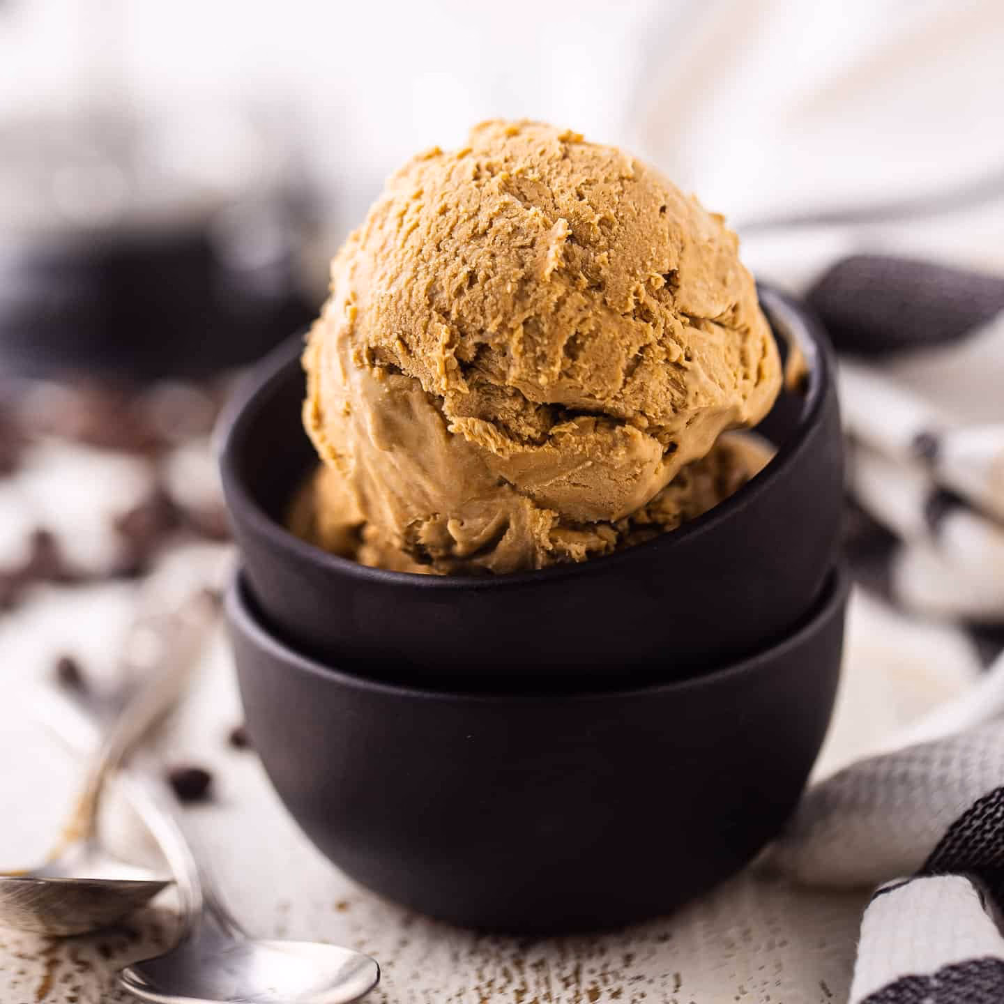 How do you make coffee ice cream?