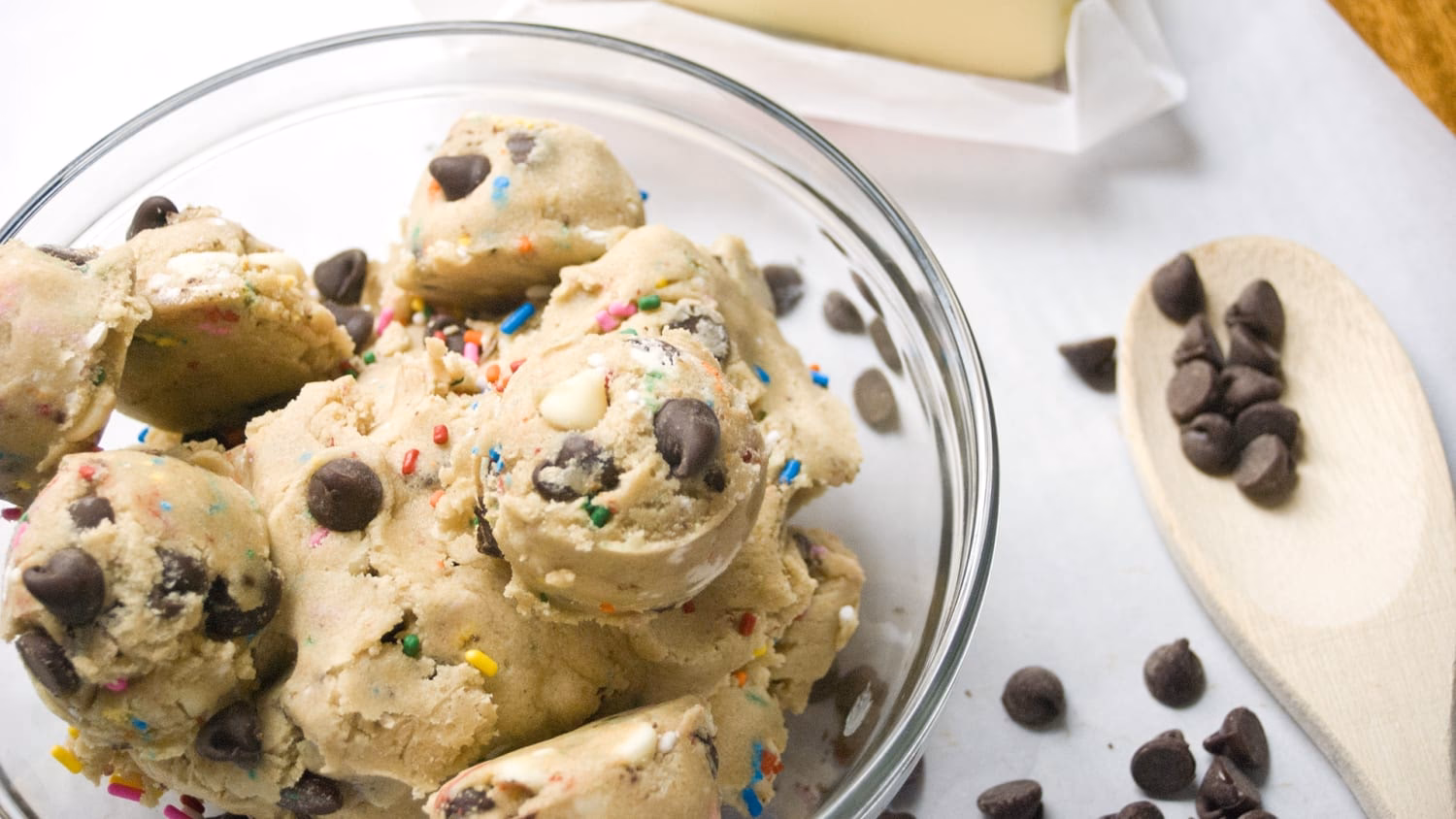 Can you use raw cookie dough in ice cream?