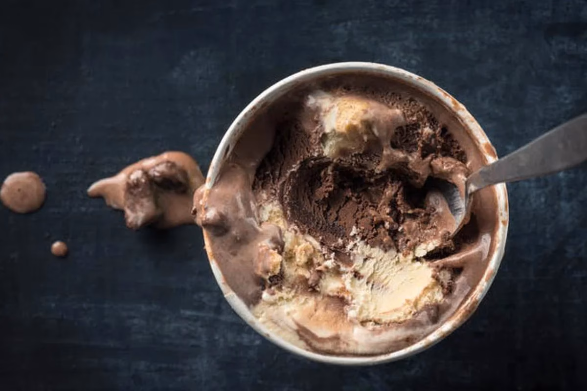 Does Freezing food kill bacteria?