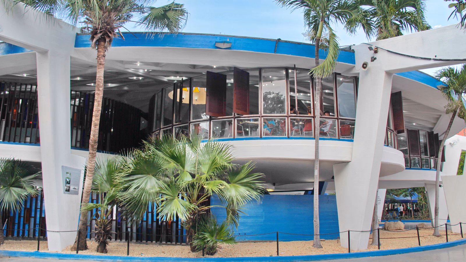 Did Fidel Castro make Coppelia ice cream?