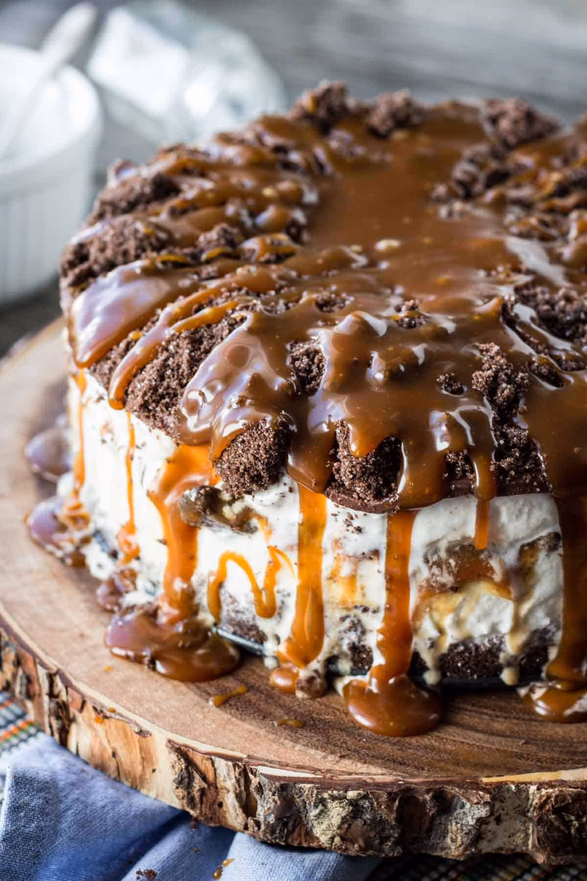 Is ganache a frosting?