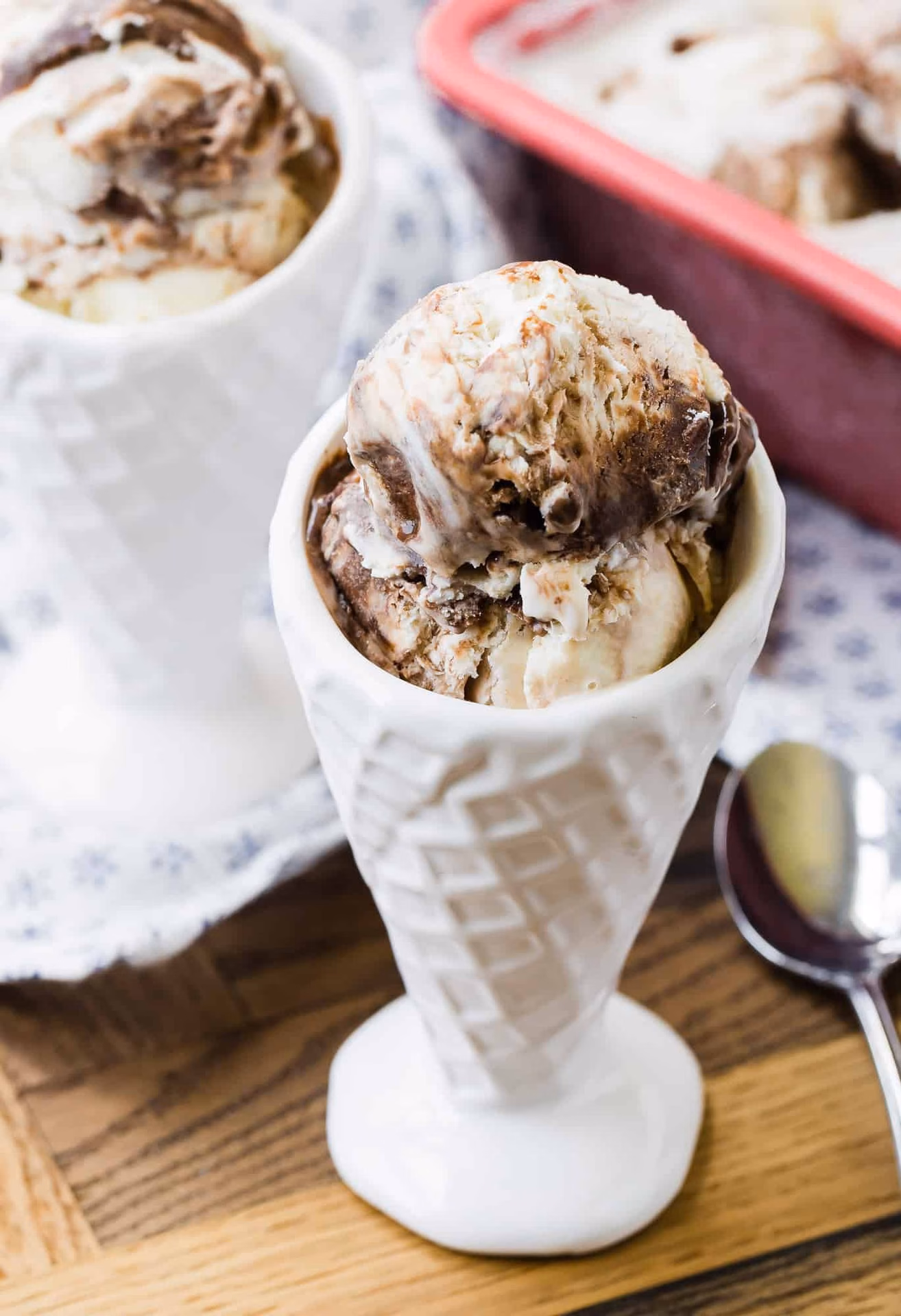 How do you make fudge ice cream?