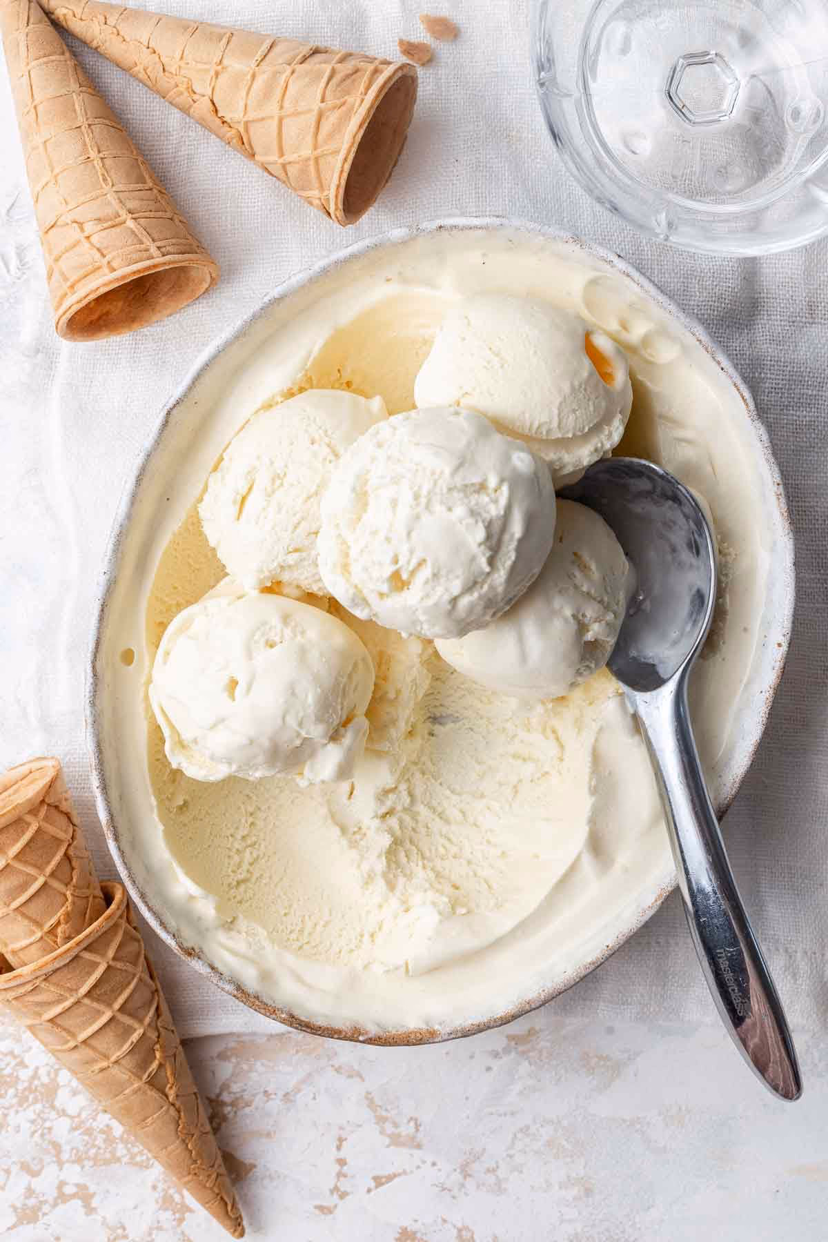 How many ingredients do you need to make vanilla ice cream?