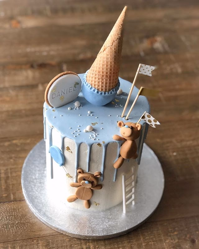 Did a teddy bear turn into an ice cream cake?