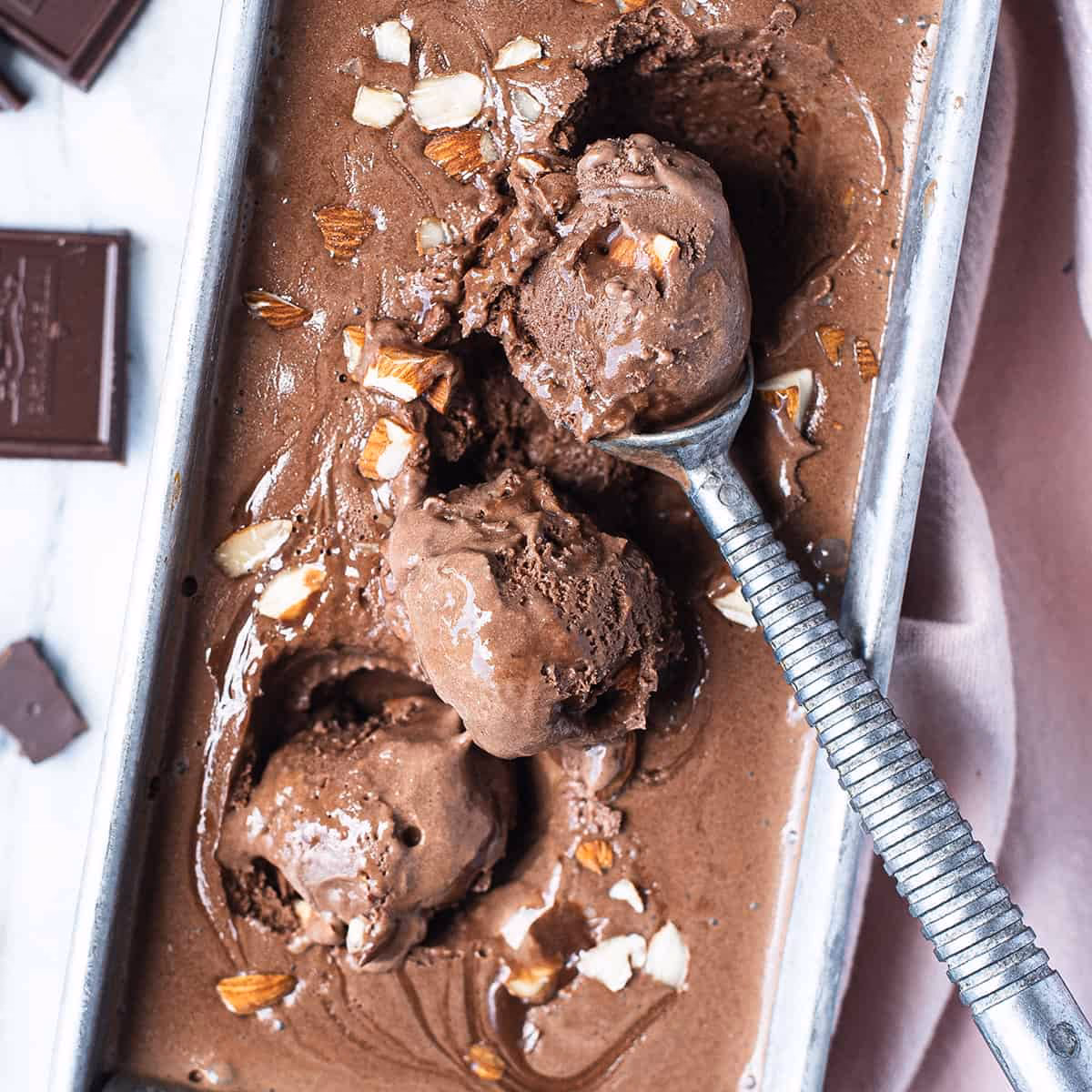 How do you make ice cream fudge?