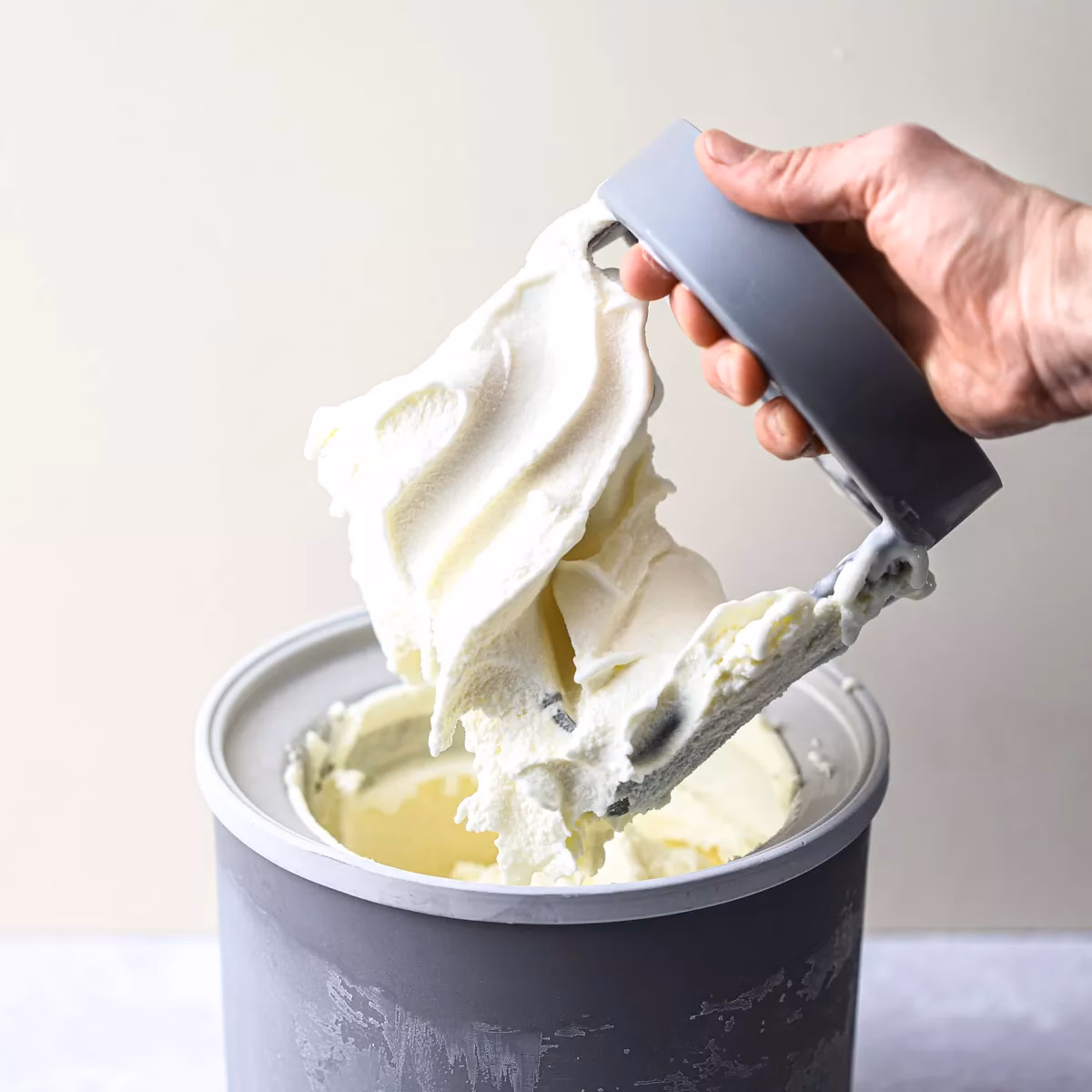 Can you add xanthan gum to ice cream?