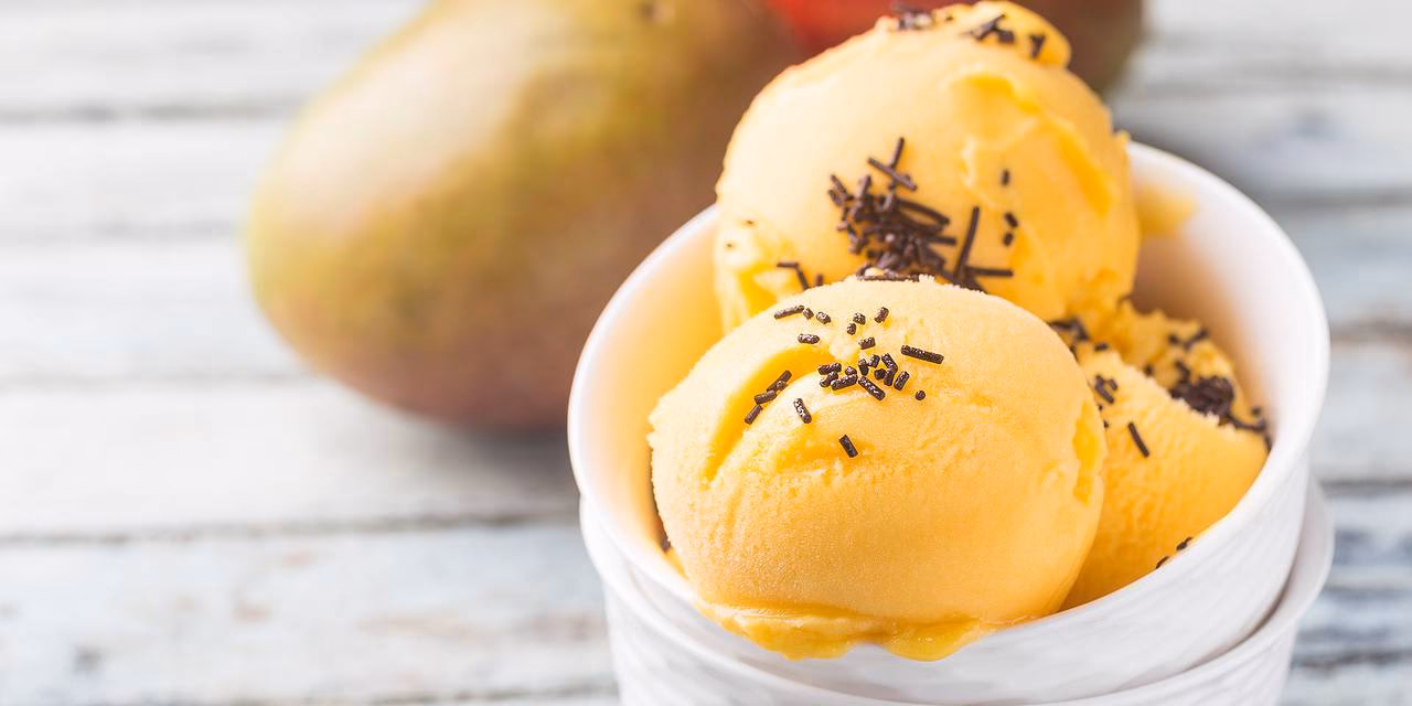 How do you make a creamy mango ice cream?