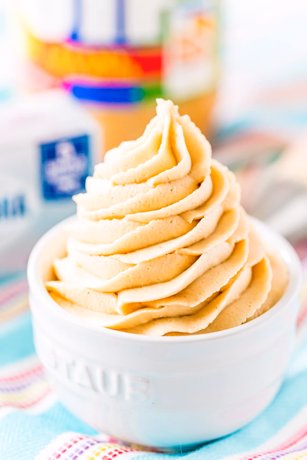 How do you make peanut butter ice cream frosting?