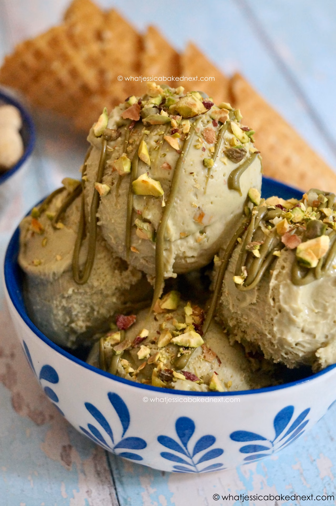 What to eat with pistachio ice cream?