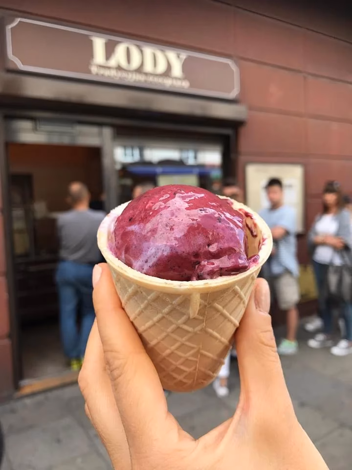 Who invented warm ice cream?