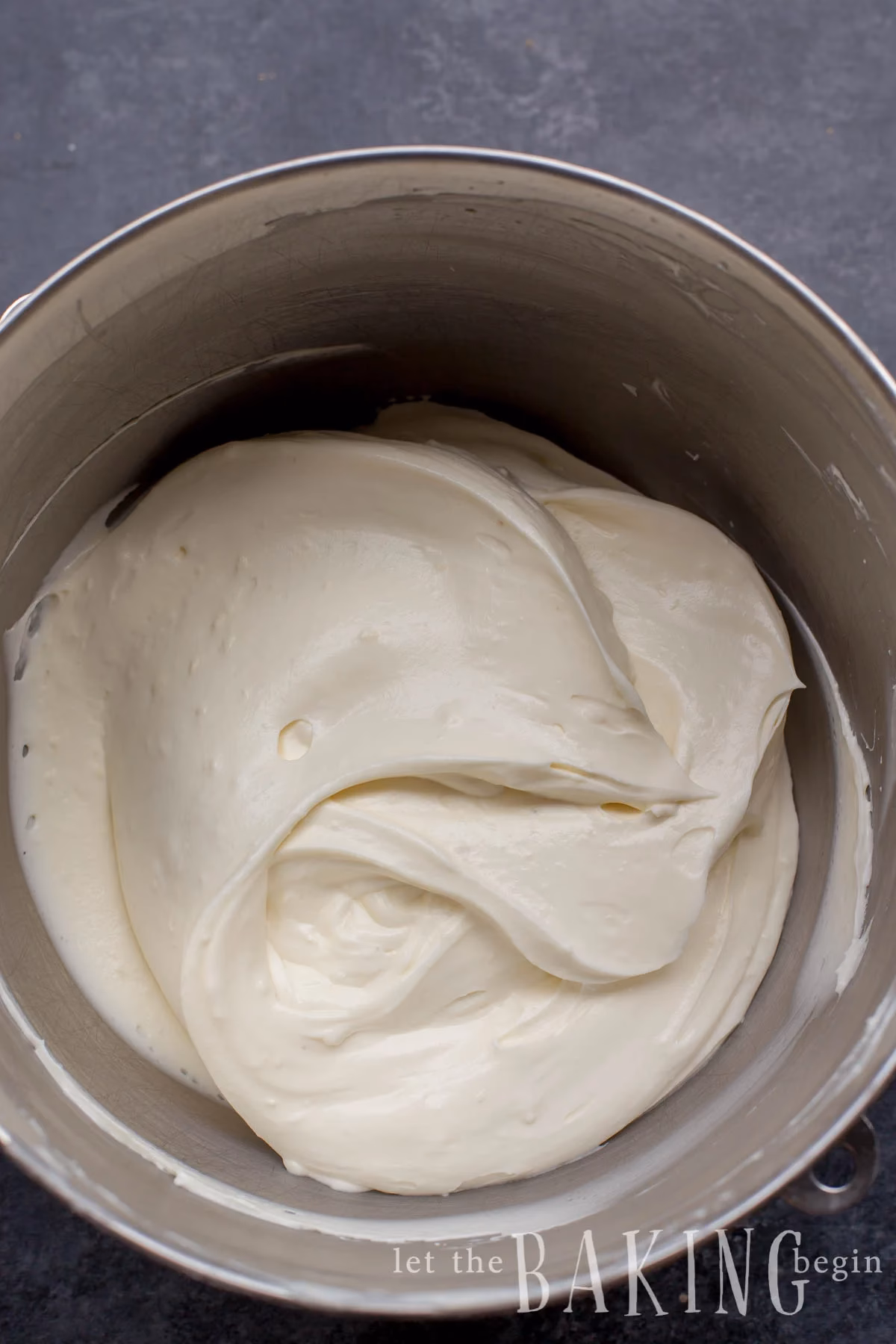 What does sour cream icing taste like?