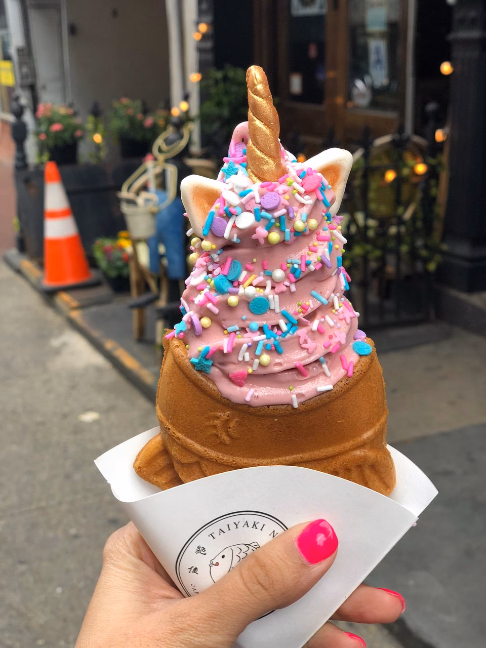 Does taiyaki NYC have matcha green tea ice cream?
