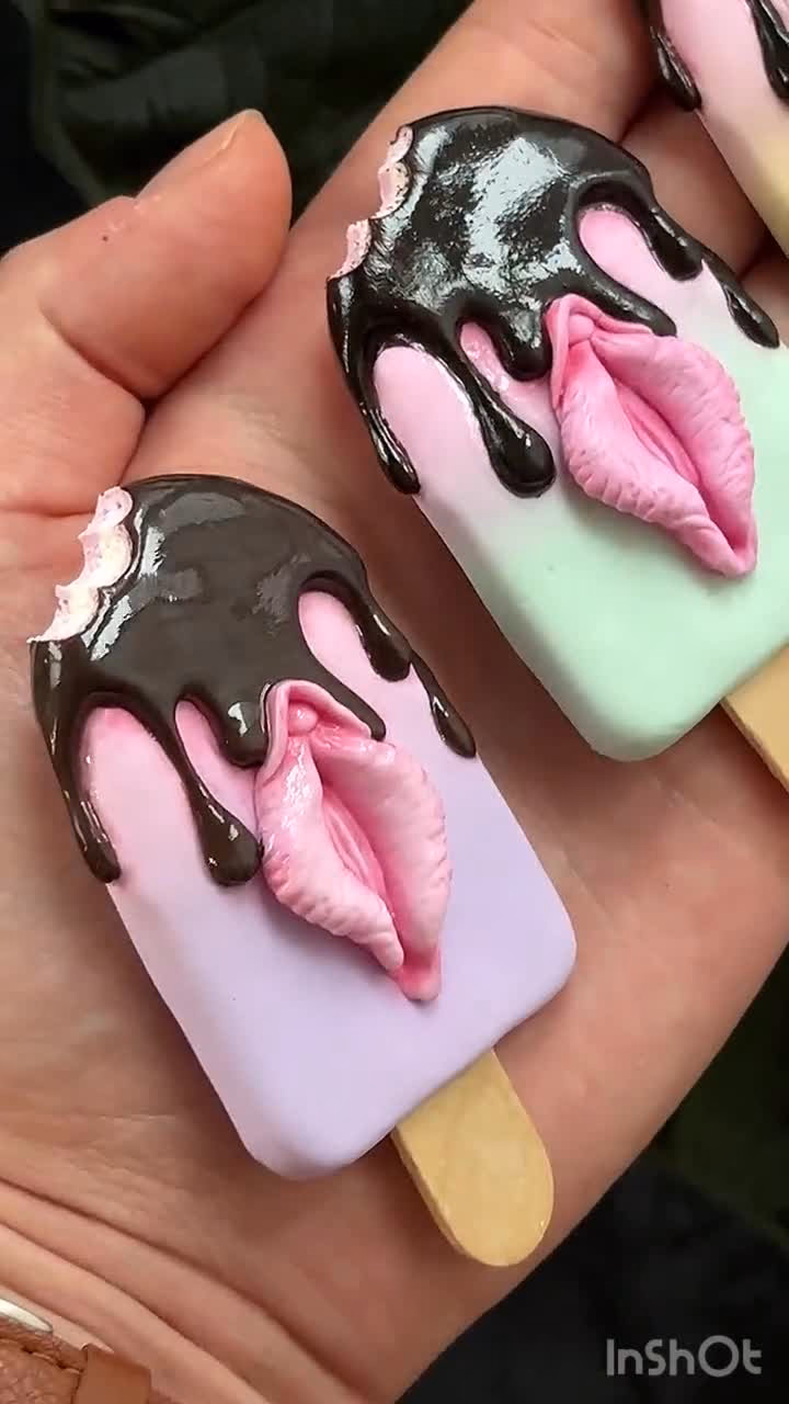 What is her juice bar?