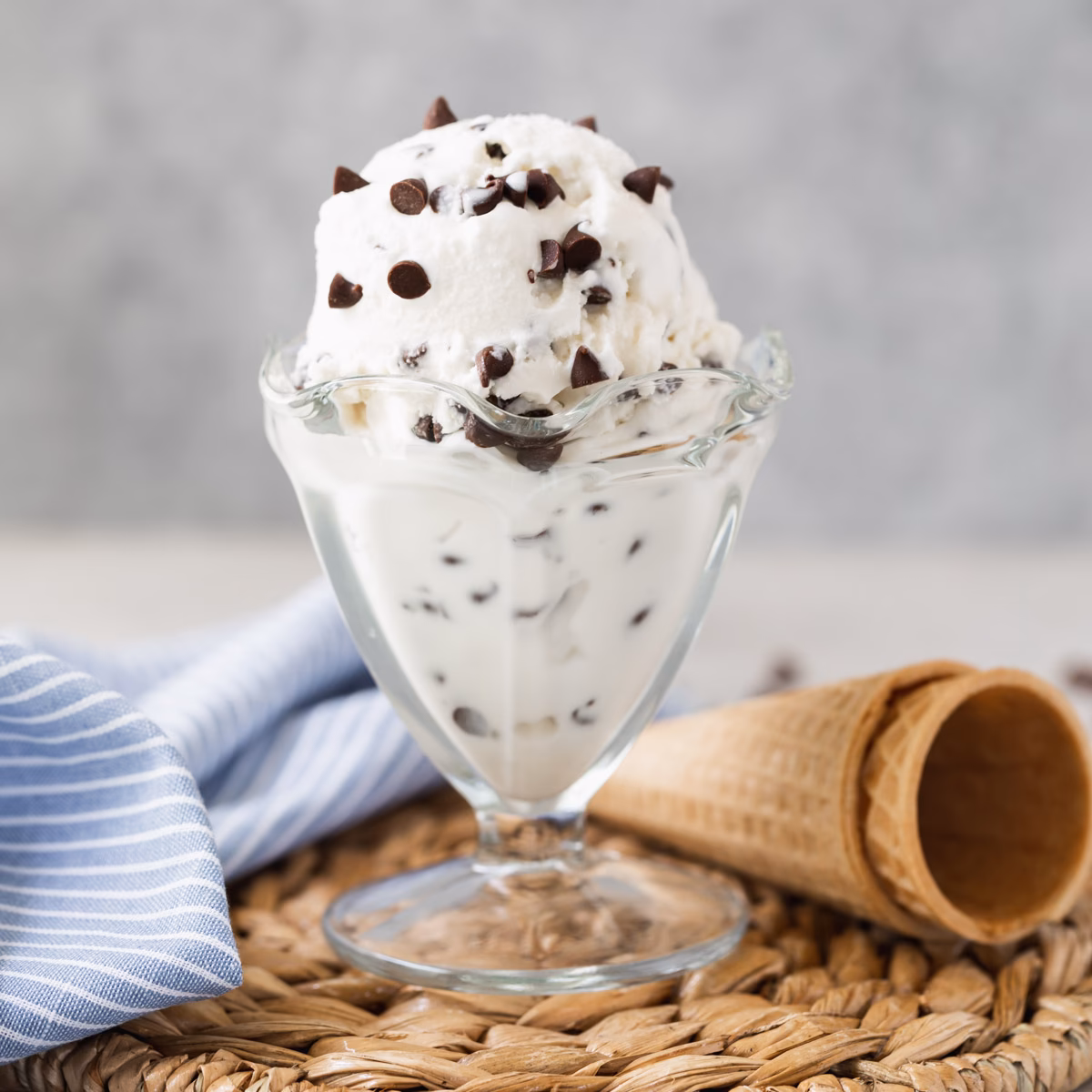 How to make chocolate chip ice cream?