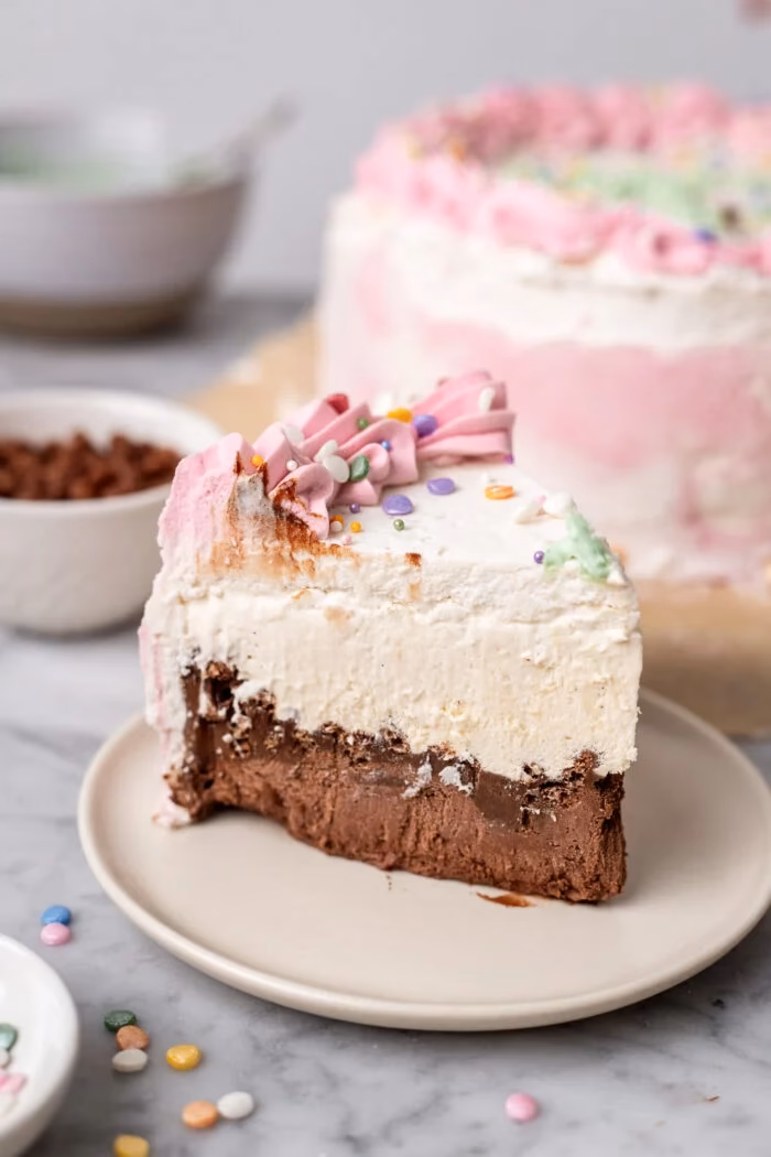 What is vegan ice cream cake?