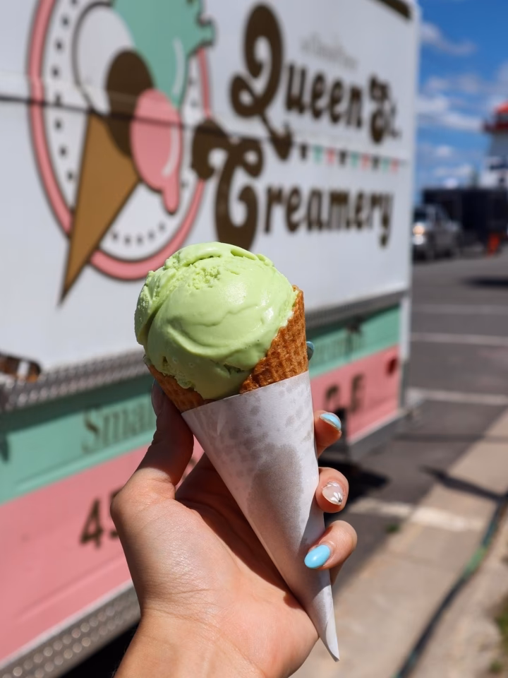 Does yonutz offer ice cream?