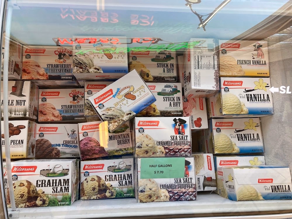 Does Wilcoxson ice cream have a moose Sundae?