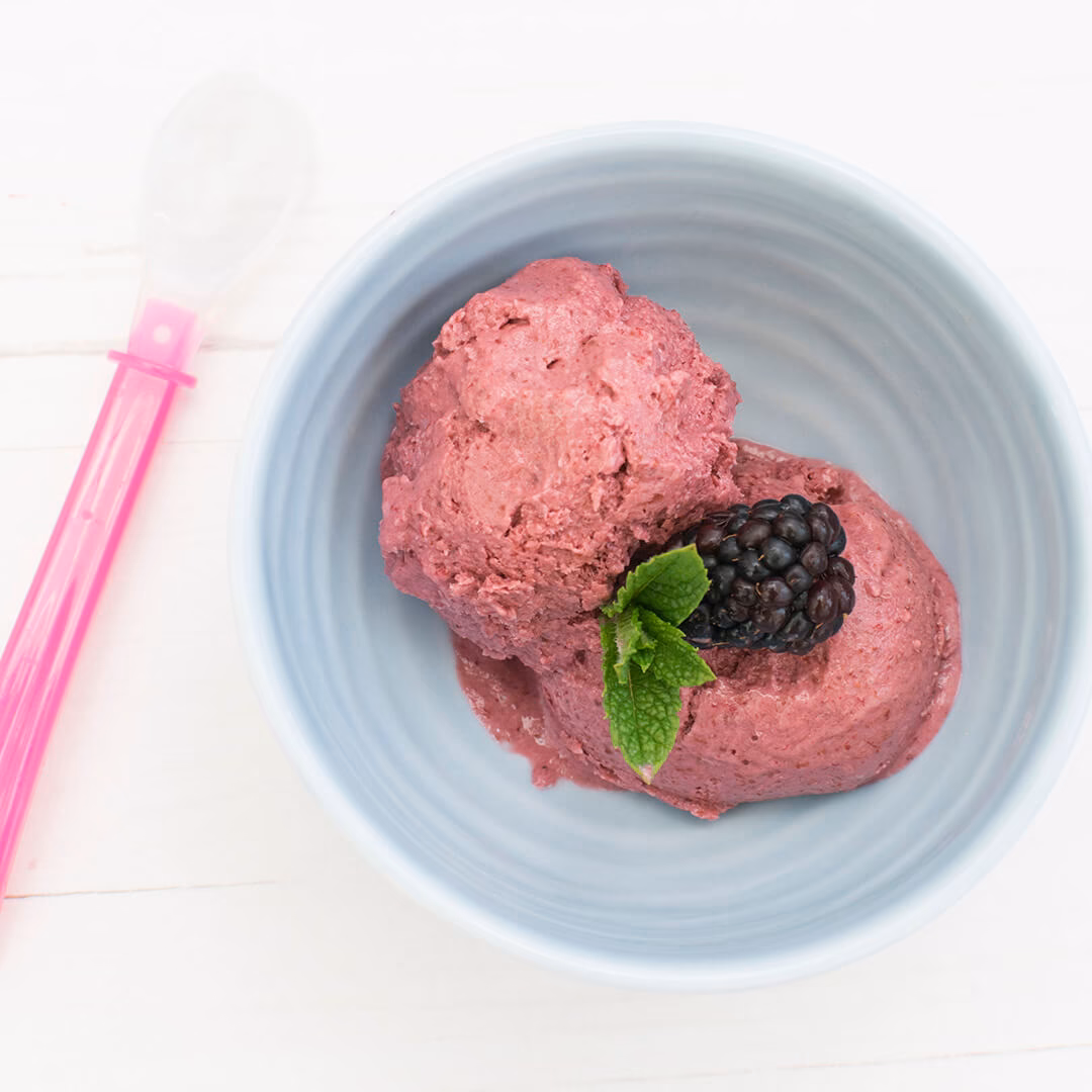 What ingredients do you need to make frozen yogurt?